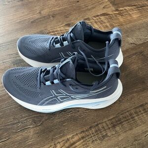 Asics gel nimbus 26 women's running shoes, size 10